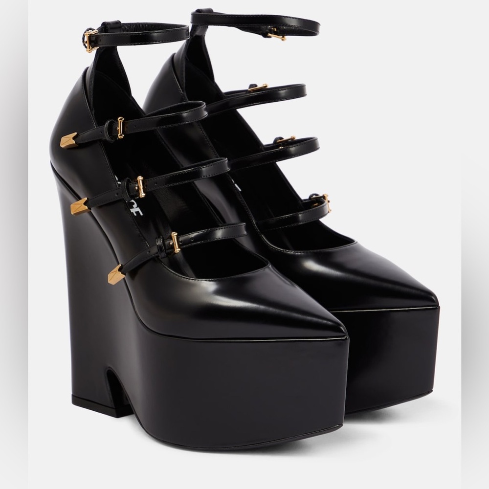 Versace Black Tempest leather platform pumps with Gold Accents 1009469DVT51